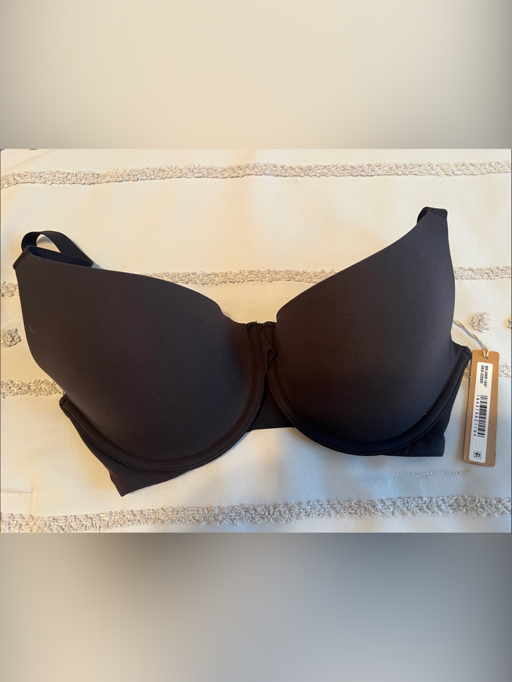 SKIMS Black Molded Underwire Bra